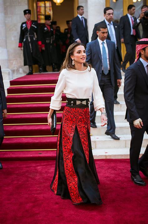 queen rania hijab.